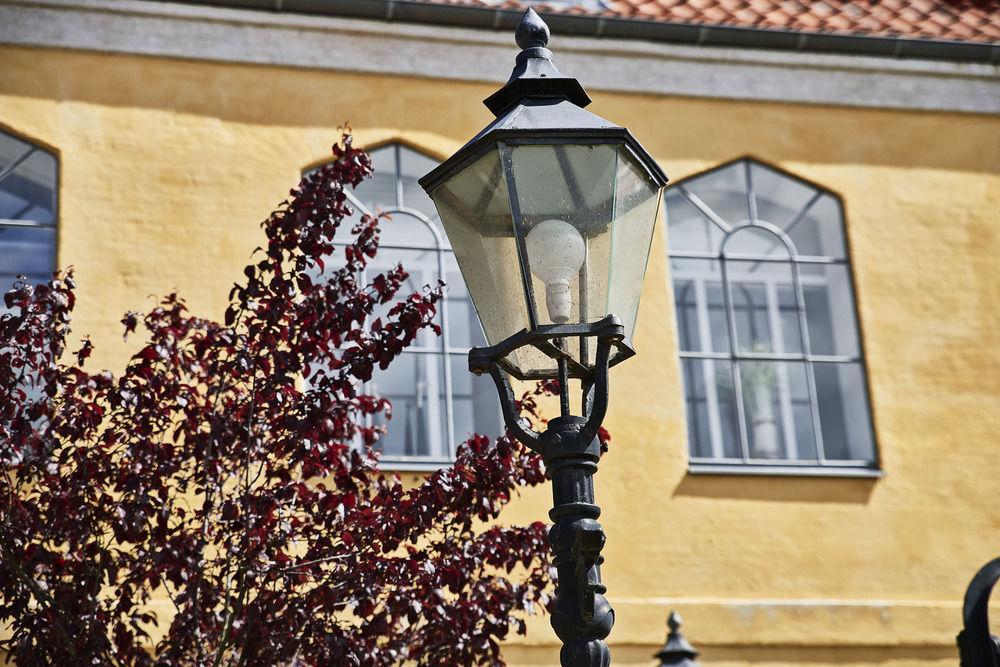 Stoberiet Hostel Svendborg község Kültér fotó Gaslight in the old town