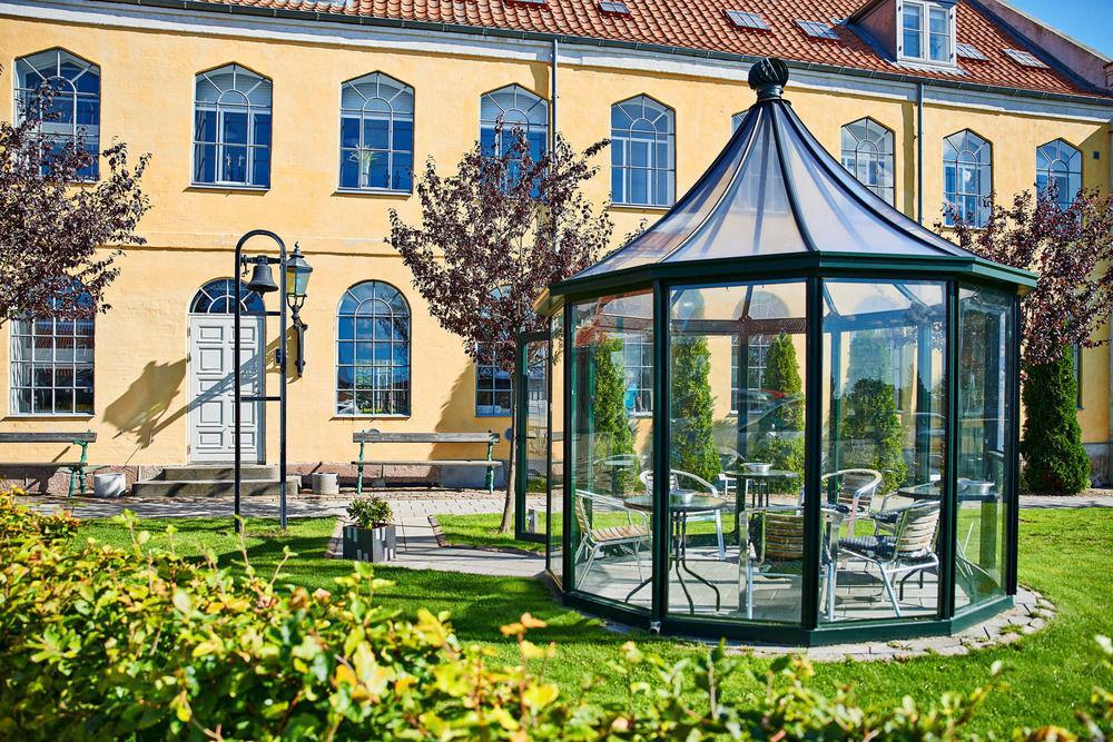 Stoberiet Hostel Svendborg község Kültér fotó The University of Copenhagen's main library